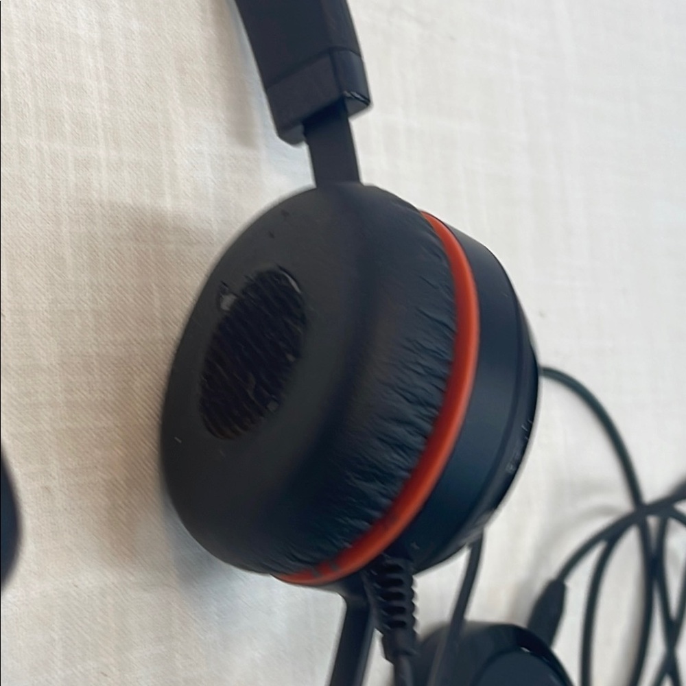 Jabra Evolve 30 II MS Wired Stereo Headset - Picture 9 of 9